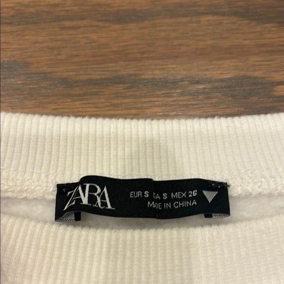 Zara White Puff Sleeve Crew Neck Sweatshirt - Picture 2 of 3